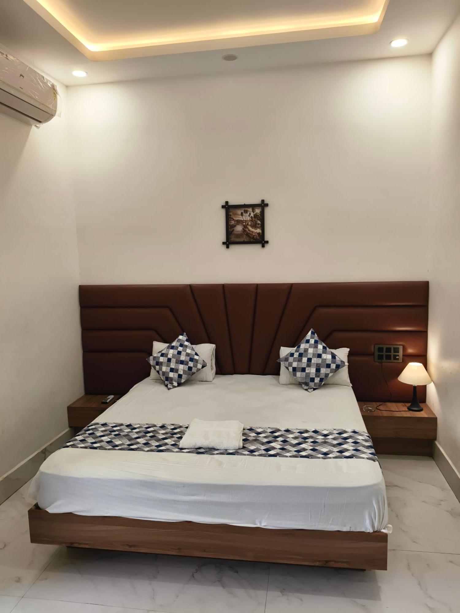 Hotel Modi Palace, Chanderi Mp Exterior foto